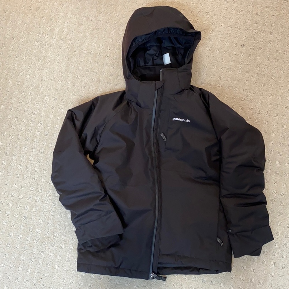 Boys size small 7-8 Black Patagonia Snow Jacket